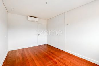 Apartamento T4 em Porto