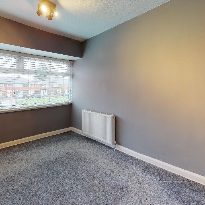 Welwyn Close, Manchester, M41 7NF - Photo 1