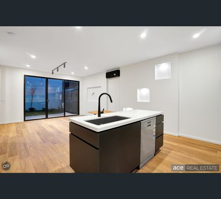 40 Gemini Crescent, Truganina, Vic 3029 - Photo 5