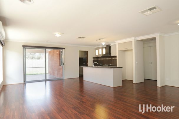 5 Solo Street, Point Cook VIC, Belconnen - Photo 1