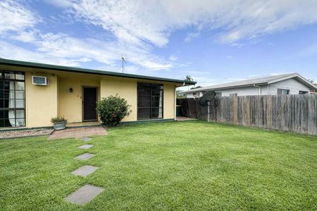 17 Tait Street, Kelso QLD 4815 - House For Rent | Domain - Photo 3