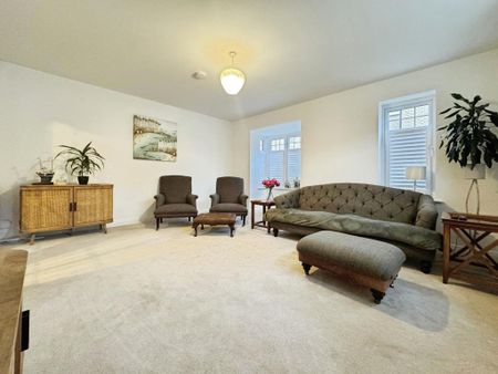 4 bedroom detached house to rent - Photo 2