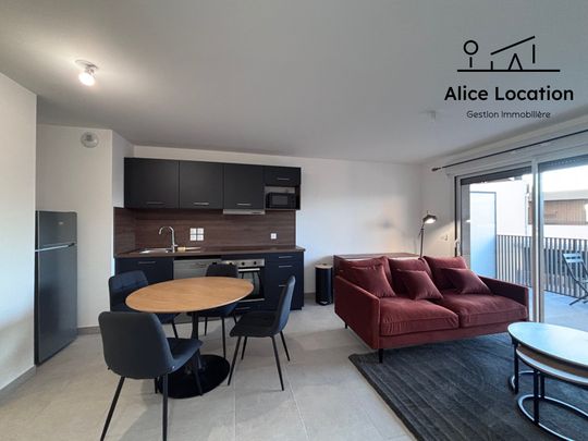 Location Appartement 2 pièces 42m² THONON LES BAINS 74200 - Photo 1