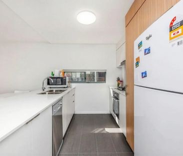 2208/25 Charlotte Street, Chermside QLD 4032 - Apartment For Rent |... - Photo 5