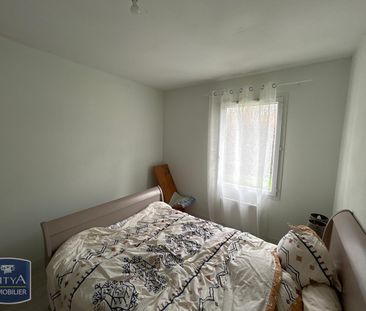 Location Appartement 2 pièces 45m² TONNAY CHARENTE 17430 - Photo 5