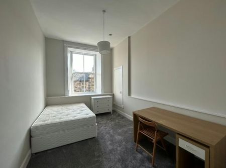 4 bedroom flat to rent - Photo 4