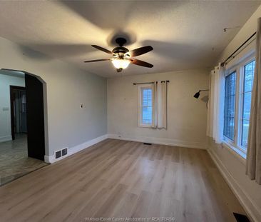For Lease - 41 ALEXANDRA Unit# ROOM 1, Chatham, Ontario - Photo 5