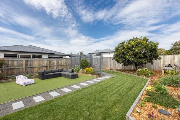 Family Home in Great Location - Photo 1