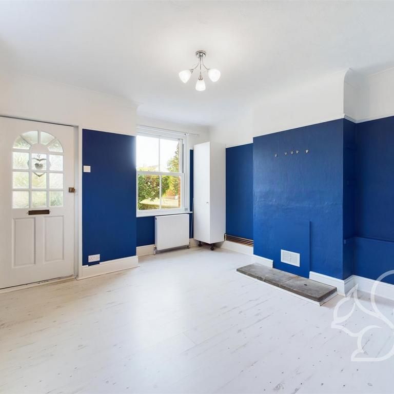 2 bedroom end of terrace house to rent - Photo 1