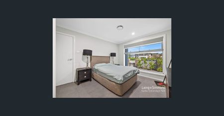 Stylish 5 Bedroom Family Home - Photo 3