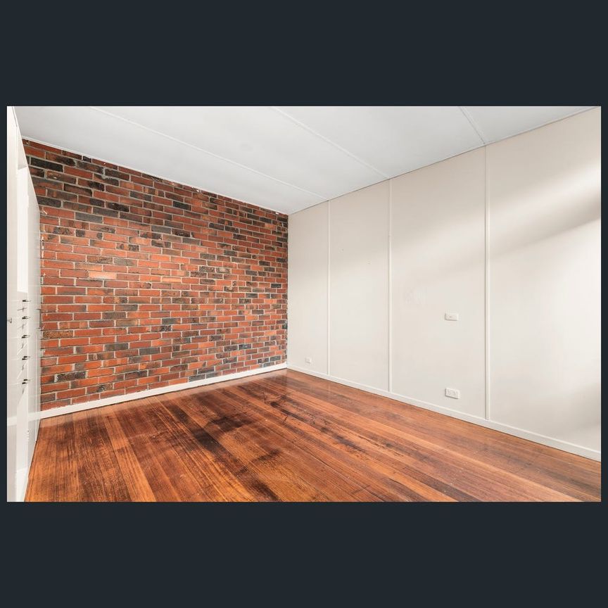 1/2 McDowall Street, Mitcham, Vic 3132 - Photo 1
