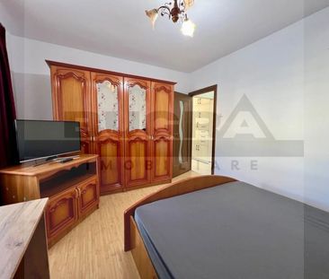 Apartament de 2 camere, 60mp, decomandat, parcare, zona Plopilor - Photo 2