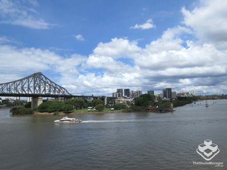 ADMIRALTY TOWERS 1 - 1BR - STUNNING RIVER VIEWS - Photo 3