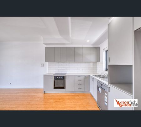 30/71 Brewer Street, Perth, WA 6000 - Photo 3