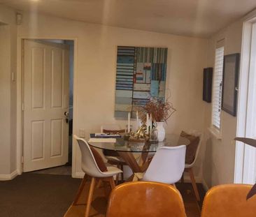 Charming 3-Bedroom Family Home for Rent in Waihi - Photo 2