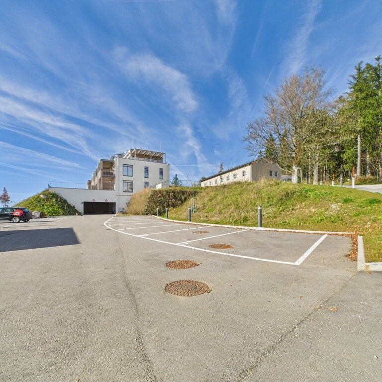 *Über der Nebelgrenze* 4- Zimmer Wohnung mit Balkon - Photo 1