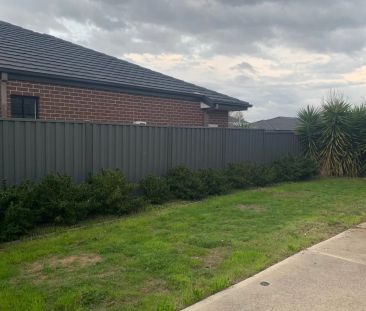 27 Bungalook Street, Manor Lakes. - Photo 1