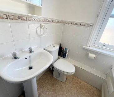 West Hill Road, BOURNEMOUTH - Photo 3