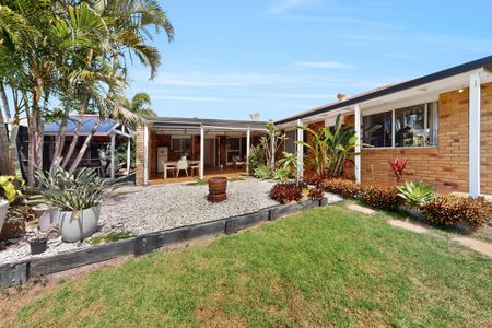 11 Gretel Drive, Beachmere QLD 4510 - House For Rent - $695 | Domain - Photo 3