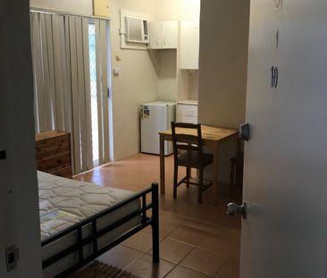 Single Furnished Suit - Photo 1