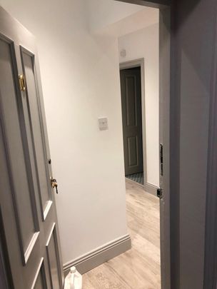 2 Bed Flat, Belmont, BN1 - Photo 1