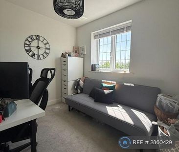 4 bedroom detached house to rent - Photo 6