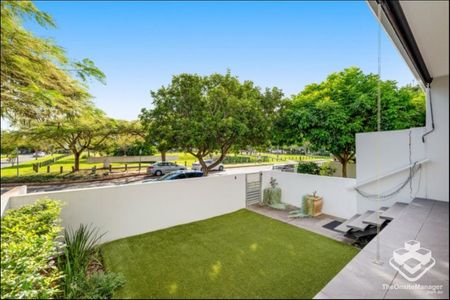 Furnished - Bulimba Lifestyle at your Doorstep - Photo 4