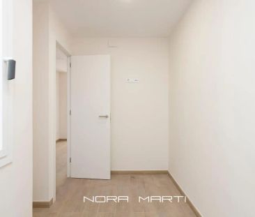 Barcelona - Photo 2