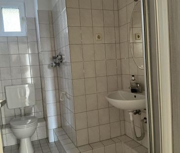 Möbel rein und wohnen! Bezugsfertige 2-Zimmer-Wohnung in GE-Buer - Photo 2