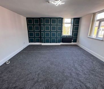 145a Redlam, Blackburn. LANCS. BB2 1XB - Photo 2