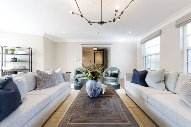 Deans Mews, London, W1G 9EF - Photo 1