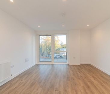 2 bedroom flat to rent - Photo 4