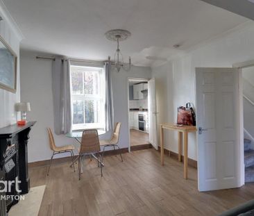 2 bedroom end of terrace house to rent - Photo 2