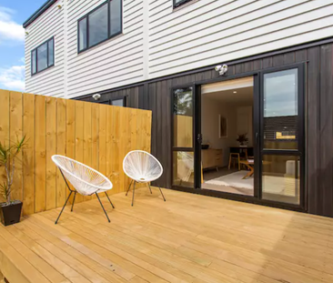 Mangere Bridge - Alarmed 2 bedroom townhouse - Photo 2