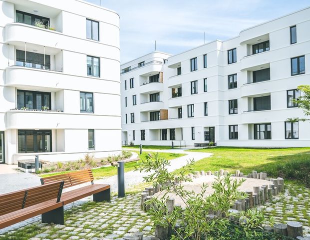 Exklusivität und Großzügigkeit genießen: 4-Zimmer mit Einbauküche - Photo 1