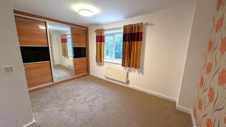 3 bedroom terraced house to rent - Photo 4