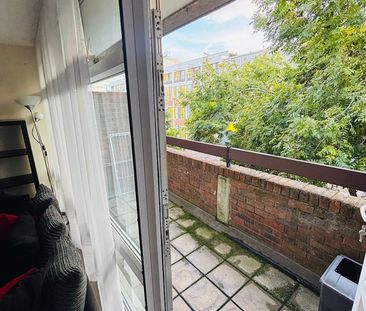 Room in a Shared Flat, London, SW8 - Photo 6