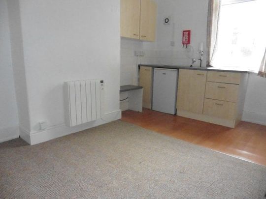 Cross Street, Chesterfield, S40 - Photo 1