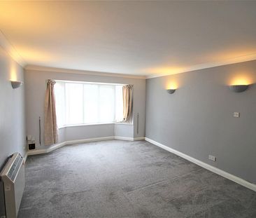 Perryfield Road, Crawley - Photo 3