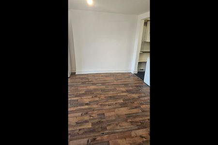 Studio Flat, Leytonstone Road, E15 - Photo 3