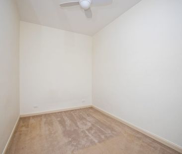 LITERALLY IN THE HEART OF NEUTRAL BAY SHOPPING AREA - Photo 4