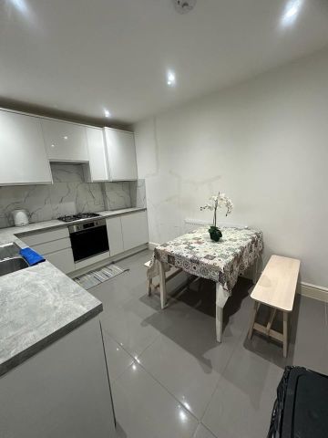 Room in a Shared House, Morrison Avenue, N17 - Photo 4