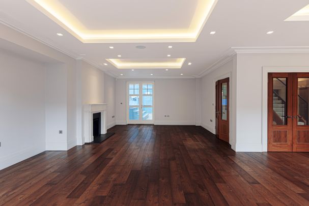 Wood Farm Close, Stanmore - Photo 1