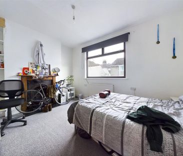 4 bedroom terraced house to rent - Photo 5