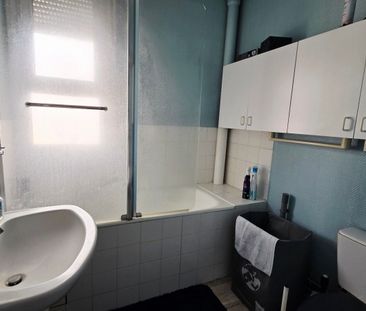 Location Appartement 1 pièce 26m² ORLEANS 45000 - Photo 5