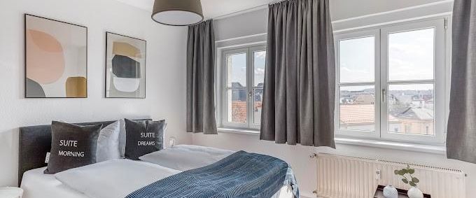 Voll möblierte sehr schicke City-Wohnung, in super zentraler Lage mit Einbauküche - Foto 1