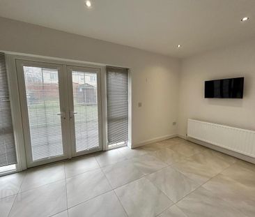 35 Cherrywood, Lurgan, Craigavon, BT67 9GJ - Photo 4