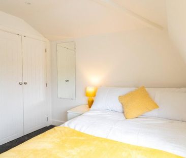 3 bedroom apartment to rent - Photo 5