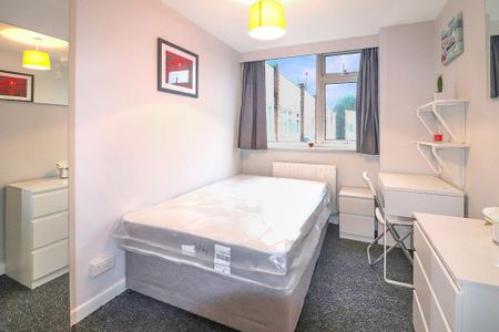 5 bedroom house share to rent - Photo 3