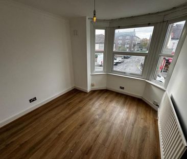 Montagu Road, London - Photo 3